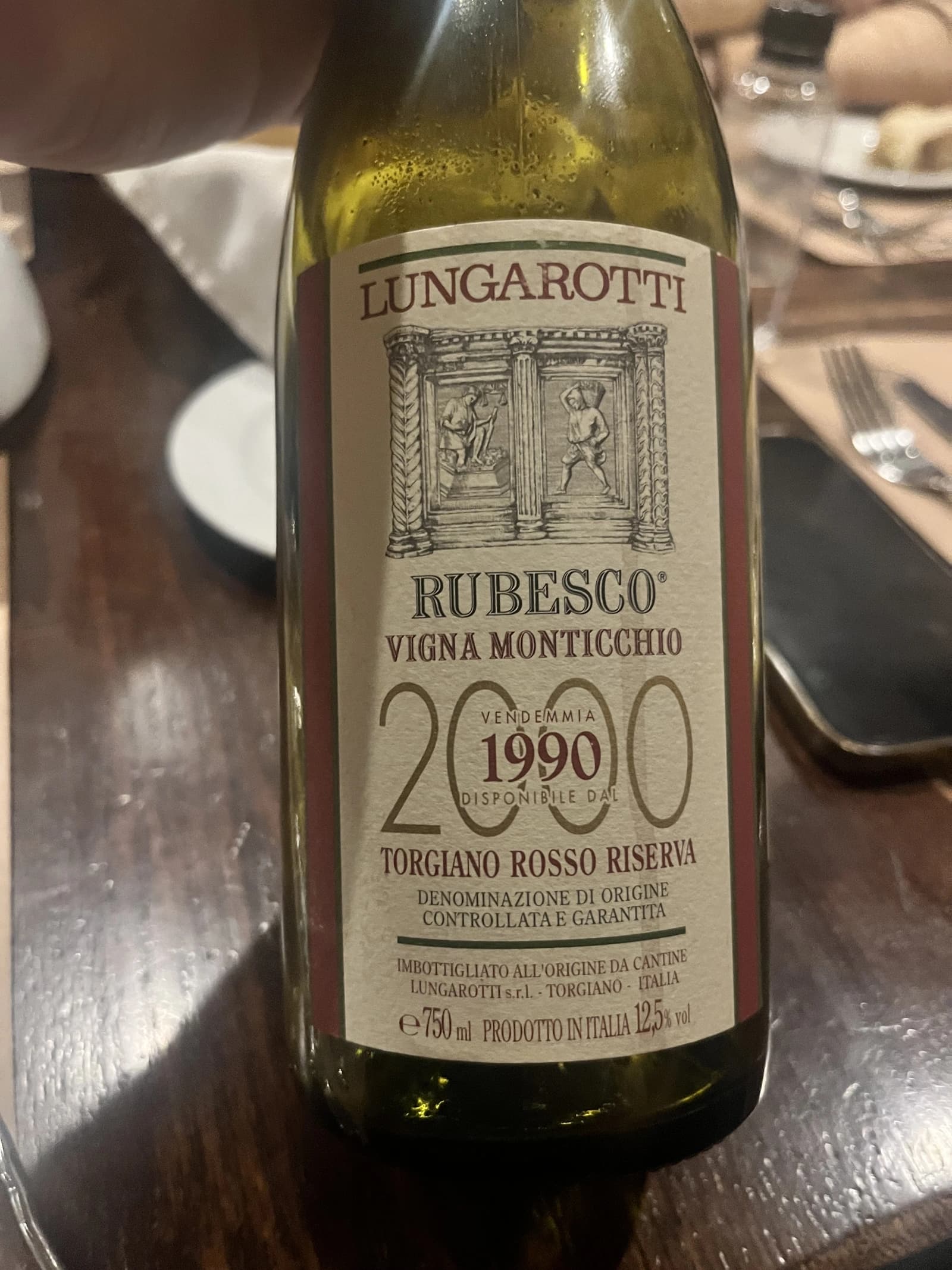 Lungarotti Rubesco Vigna Monticchio Torgiano Rosso Riserva 1990