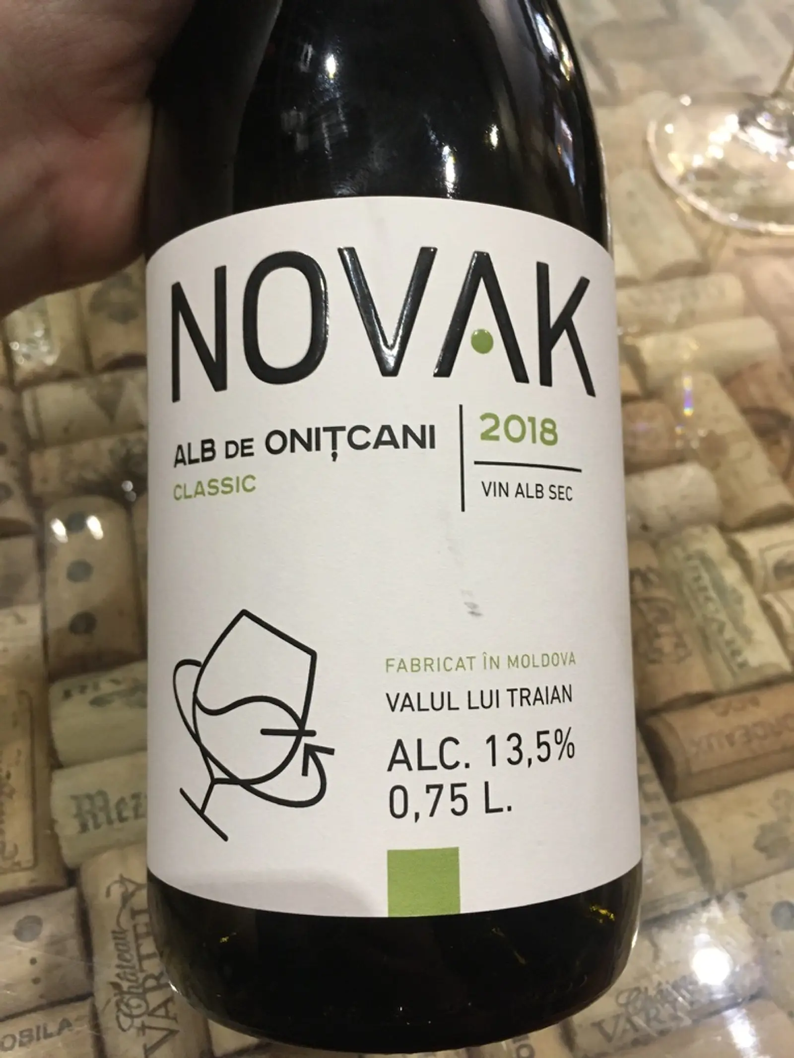 Novak White Label Alb de Oniţcani Classic 2018