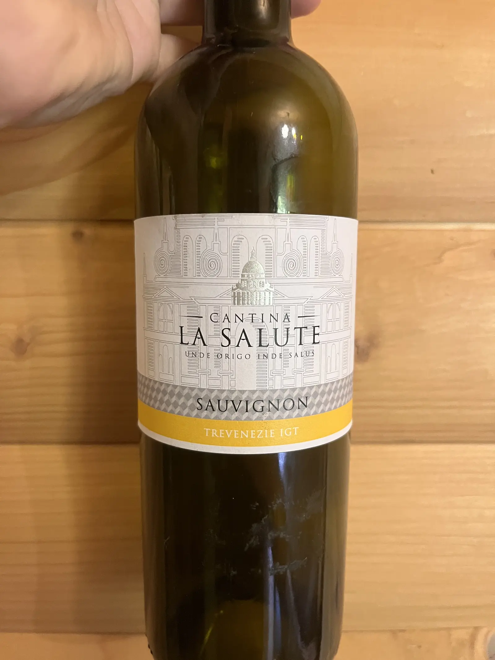 Cantina la Salute Sauvignon NV