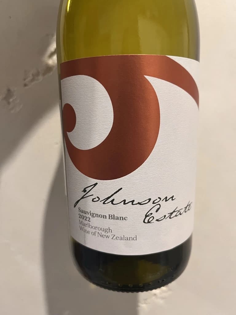 Johnson Estate Sauvignon Blanc 2022