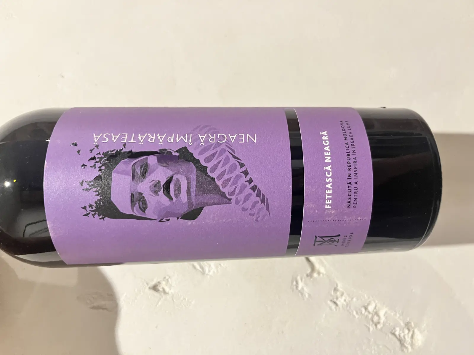 Minis Terrios Neagră Împărăteasă 2021