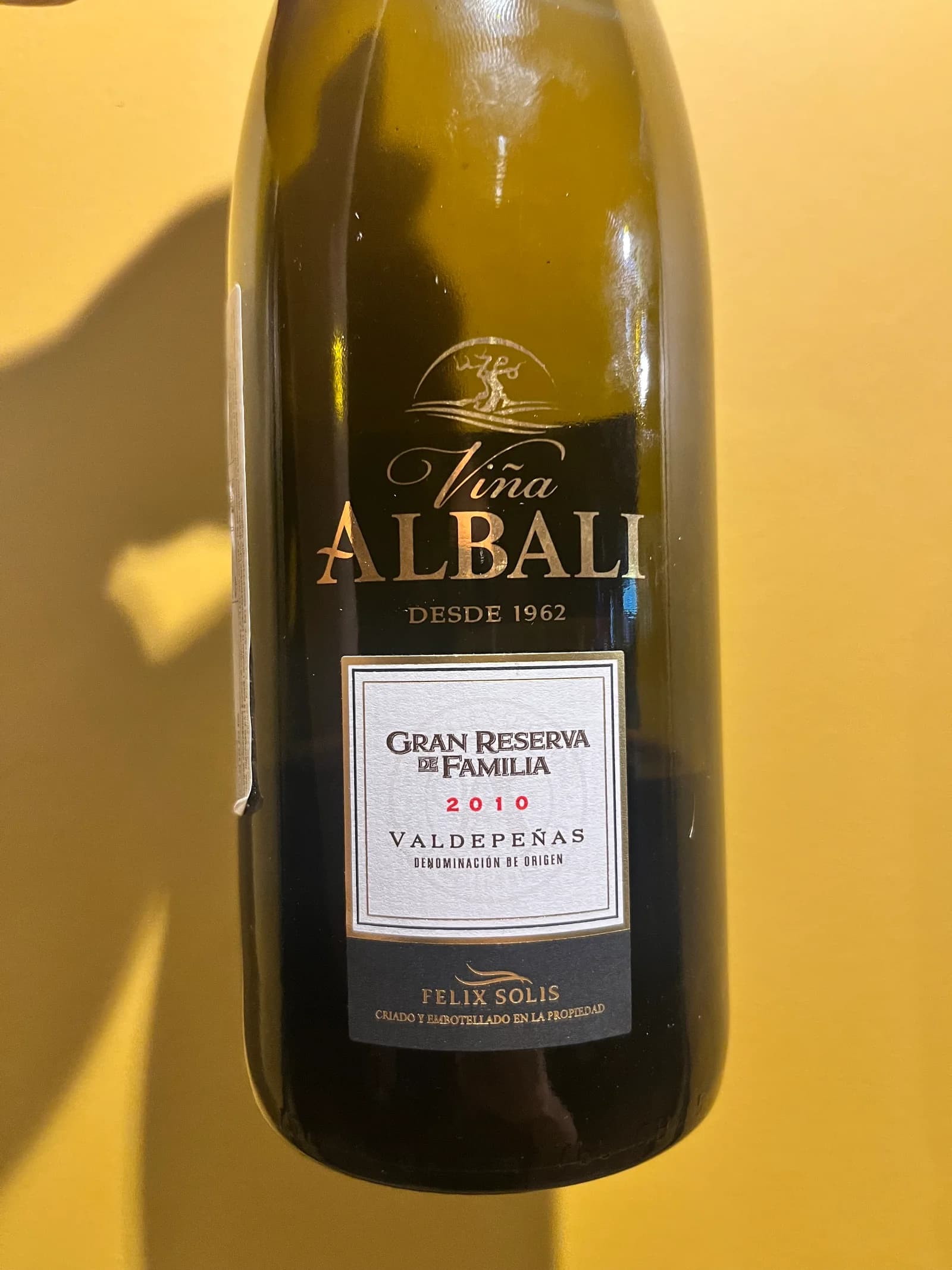 Félix Solís Viña Albali Gran Reserva de Familia 2010